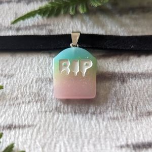 🩷 Tombstone Choker